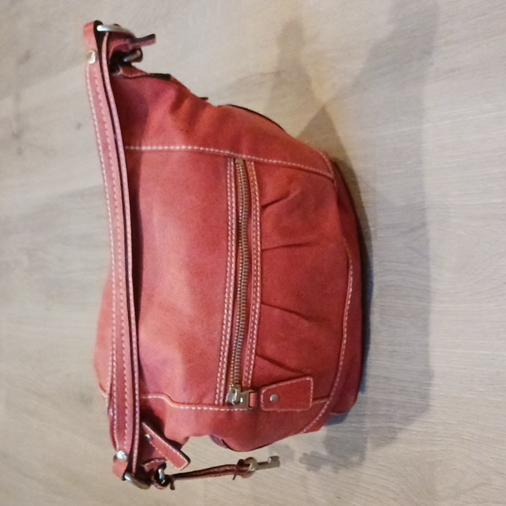 Peachy 🍑 Fossil shoulder bag